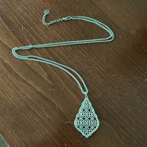 Kendra Scott Aiden Silver Long Pendant Necklace in Silver Filigree